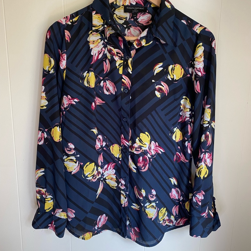 Banana Republic Small button down shirt